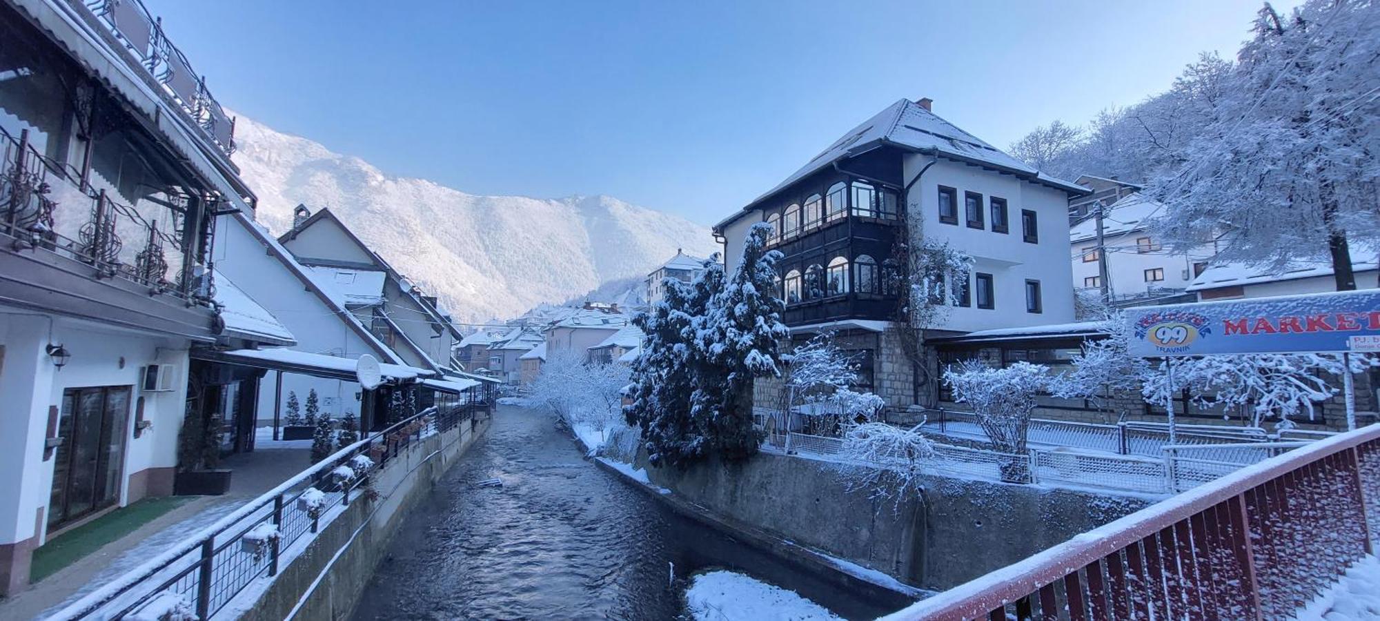 Panorama Travnik公寓式酒店 外观 照片